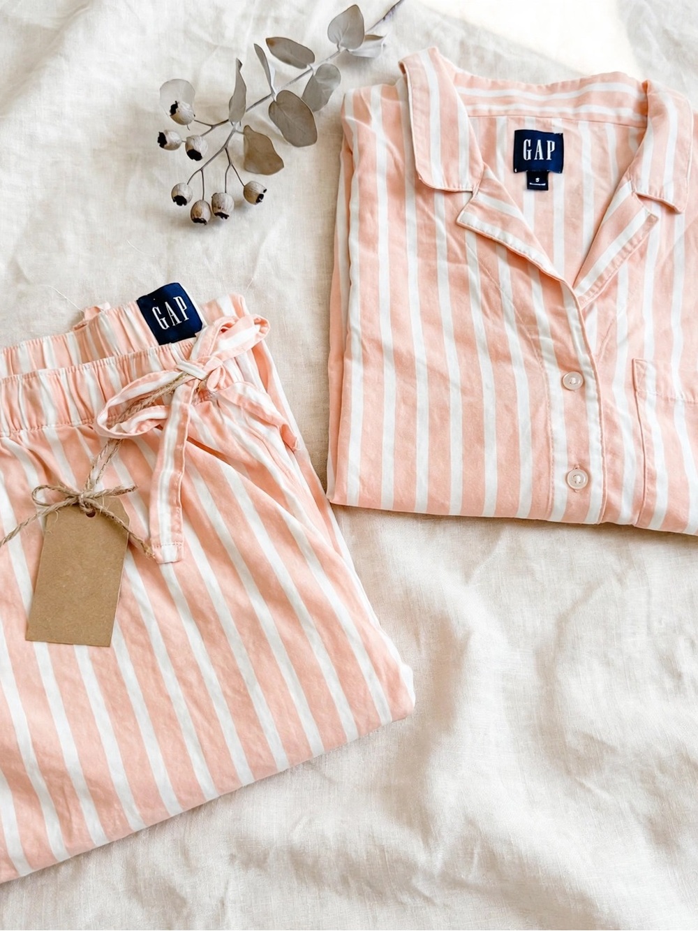 GAP Women’s Peachy Pink & White Striped Pajama Set XL